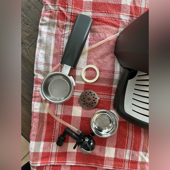 SAECO NINA BAR Espresso/Coffee Maker (SIN: 026XH) USED - Picture 8 of 15